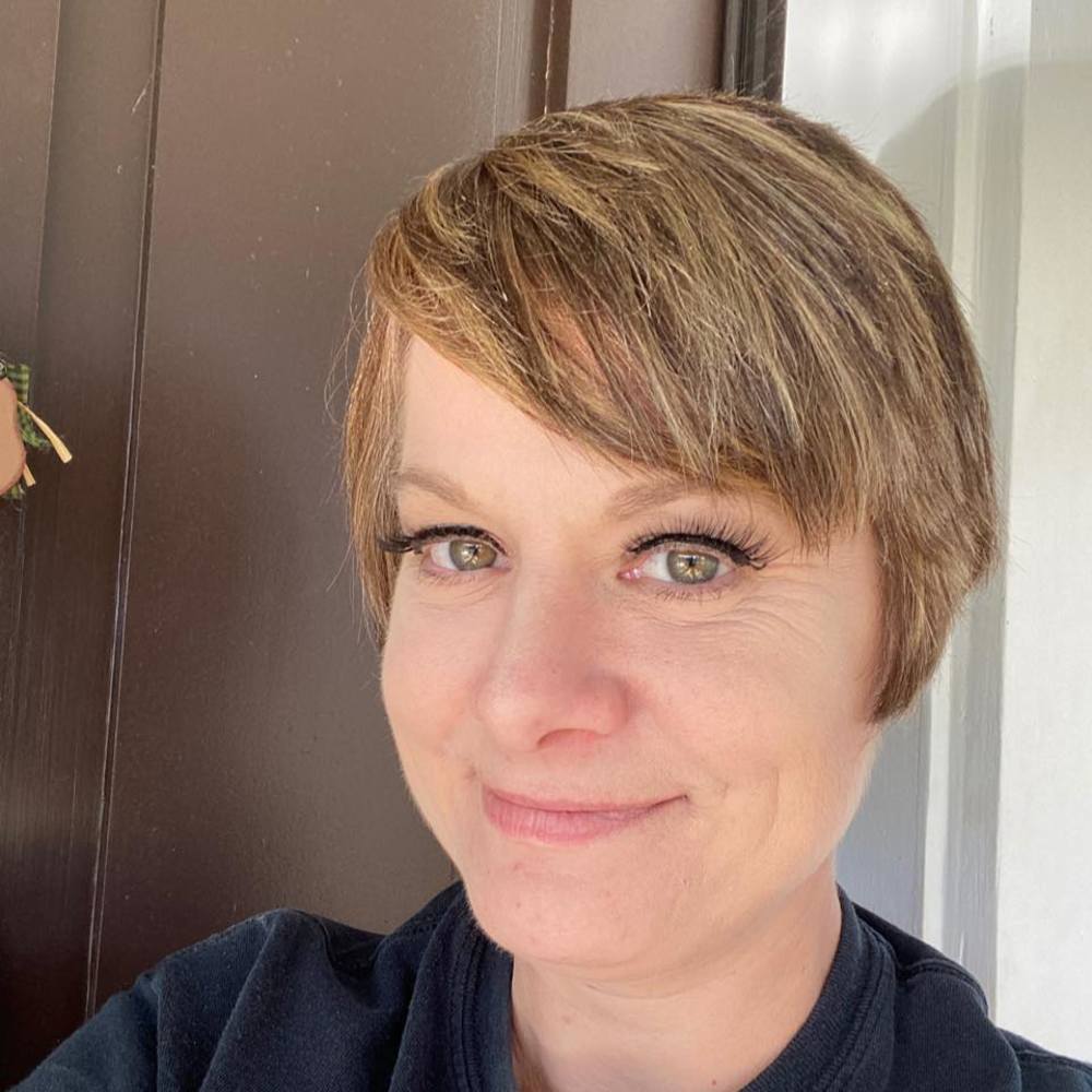 Meet your Posher, Michele